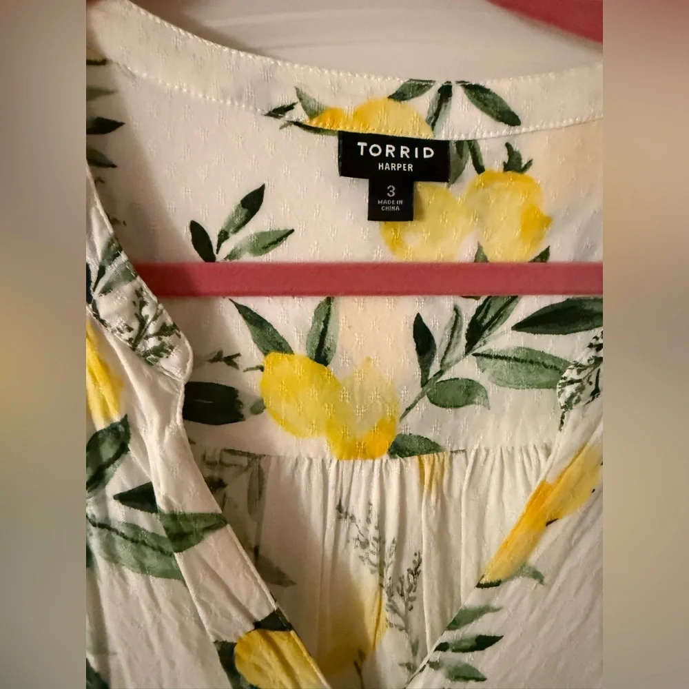Torrid Top - Picture 4 of 6